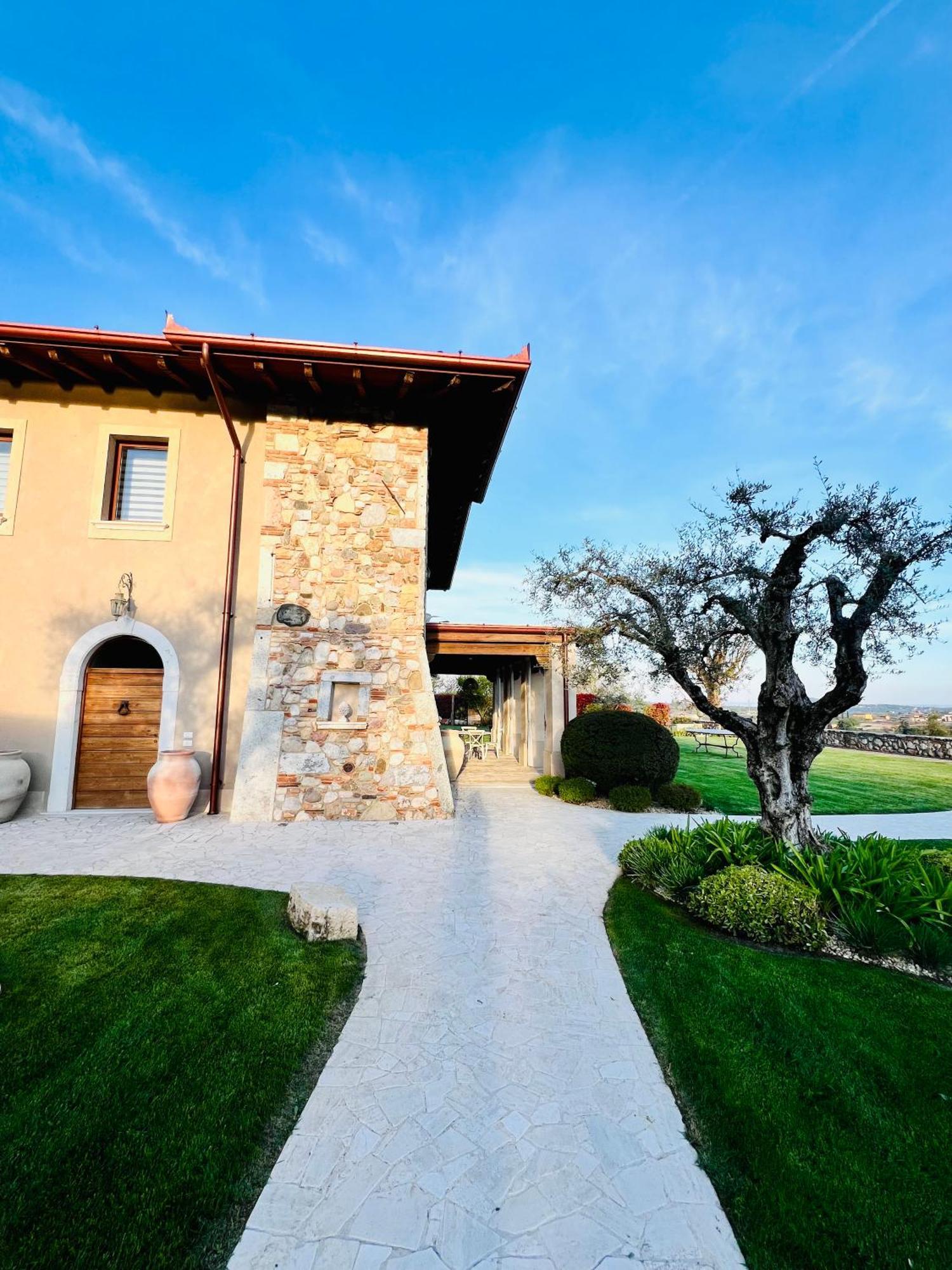 Villa Mario Resort Salò Buitenkant foto