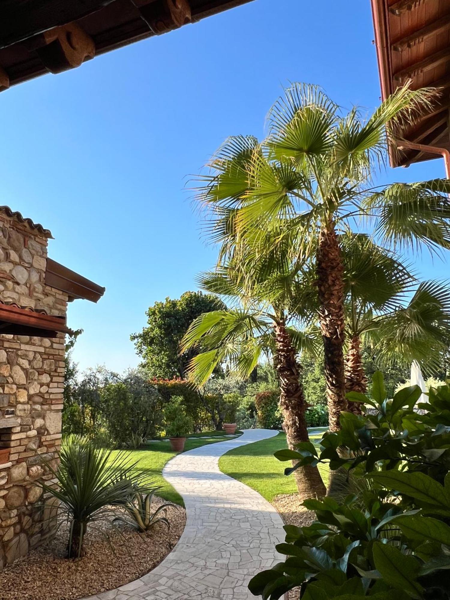Villa Mario Resort Salò Buitenkant foto